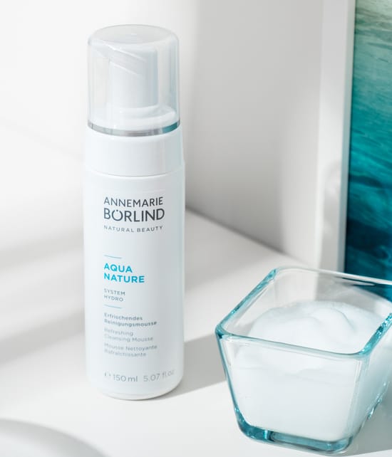 ANNEMARIE BÖRLIND AQUANATURE Reinigungsschaum 150 ml 4011061214868 detail-shot_at